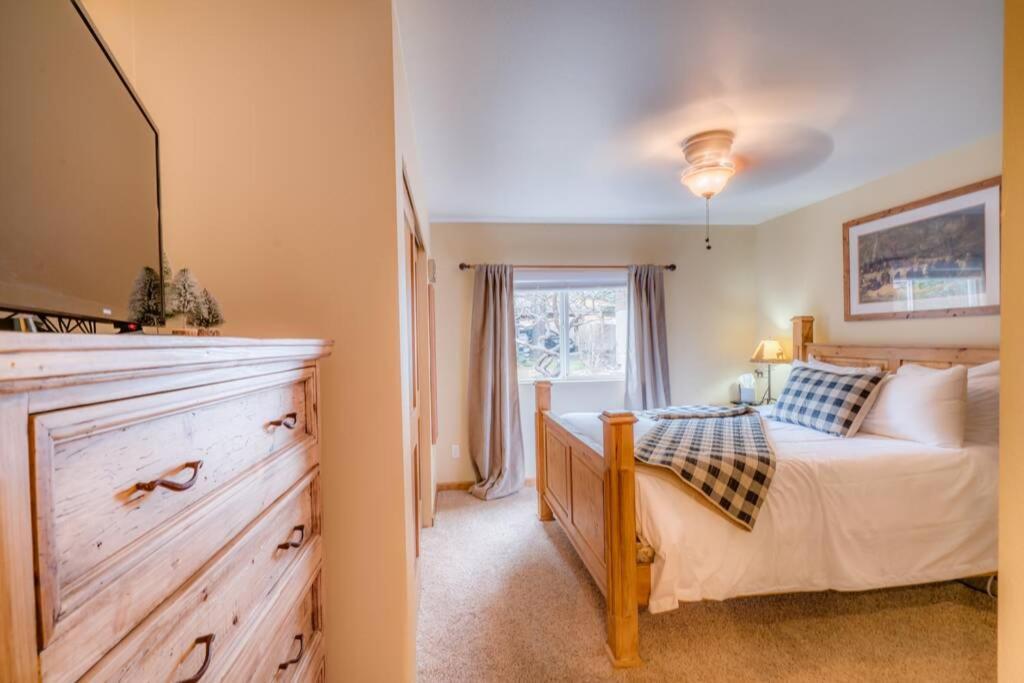 Das Bavarian Condo, 5 Star Ground Floor Unit, Walk To Town, Sleeps 6 Leavenworth Luaran gambar