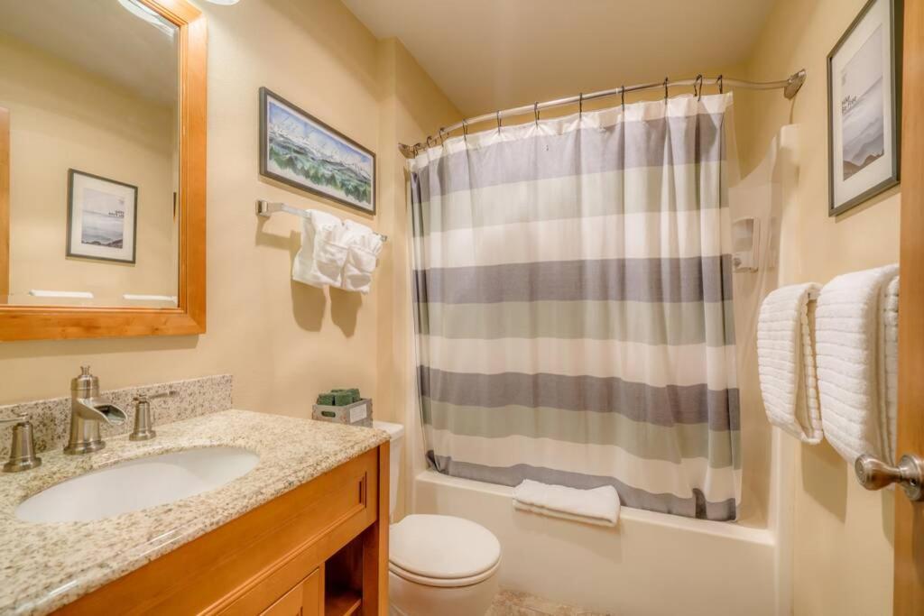 Das Bavarian Condo, 5 Star Ground Floor Unit, Walk To Town, Sleeps 6 Leavenworth Luaran gambar